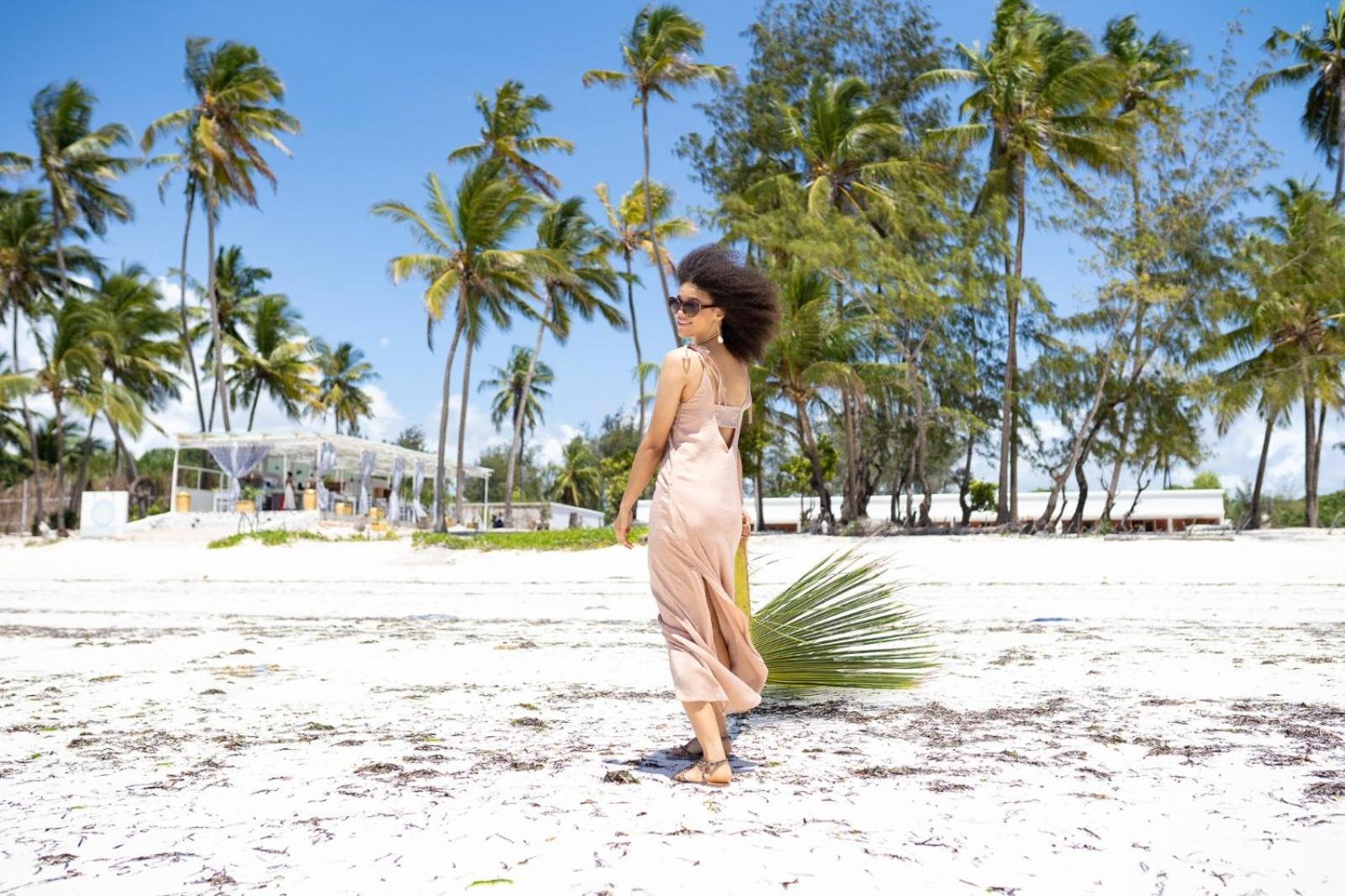 Pili Pili Orient Beach Resort Bwejuu Bagian luar foto